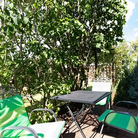Schwarz Apartment *